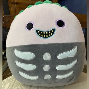 Squishmallow Barrel/Gram The Nightmare Before Christmas 10" Plush‎ NWT Halloween